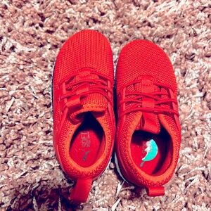 New Toddler size 8 (8T) Puma sneakers